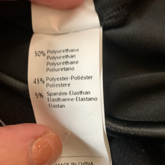 CUPSHE NWT leather look leggings. Size large - Picture 5 of 5